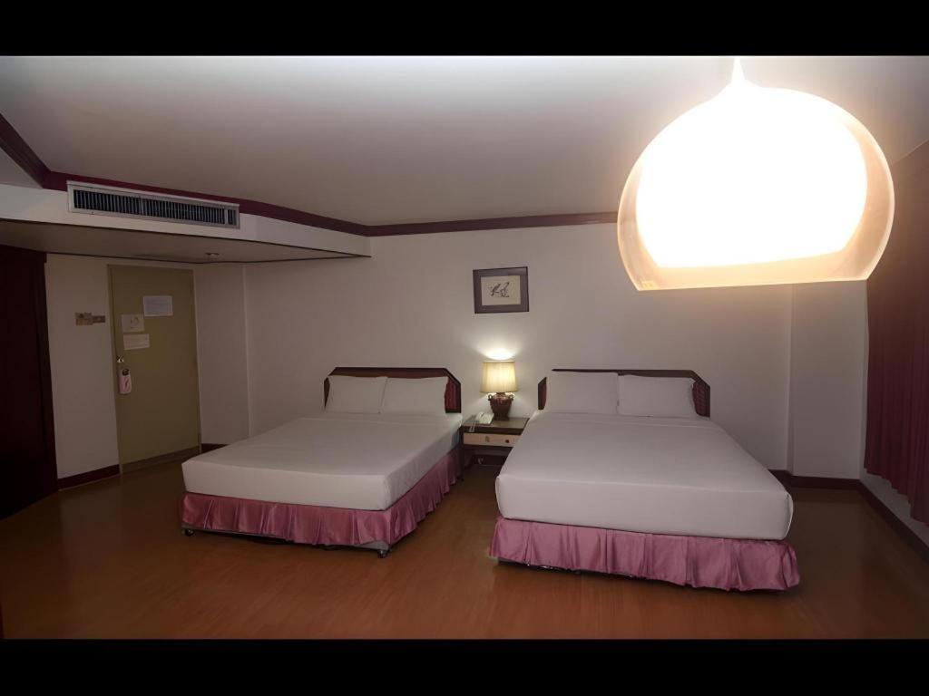 Florida Hotel Hat Yai Esterno foto